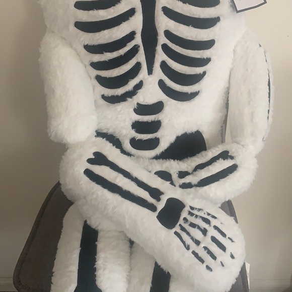COPY - Halloween Storehouse Seasonal Life Size Skeleton Pillow. Brand New. - Picture 3 of 7